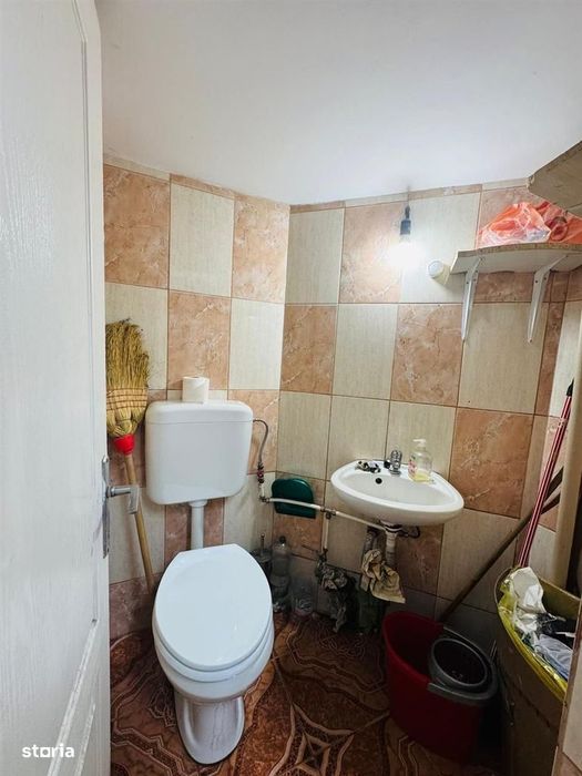 Spatiu comercial la demisol Central cu boxa