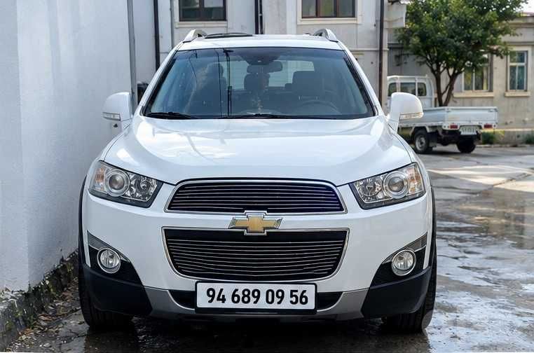 Chevrolet Captiva 2 / 2011-yil / Oq rang / 4 ta yangi balon