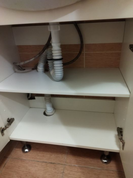 Раковина санфаянс с  тумбочкой