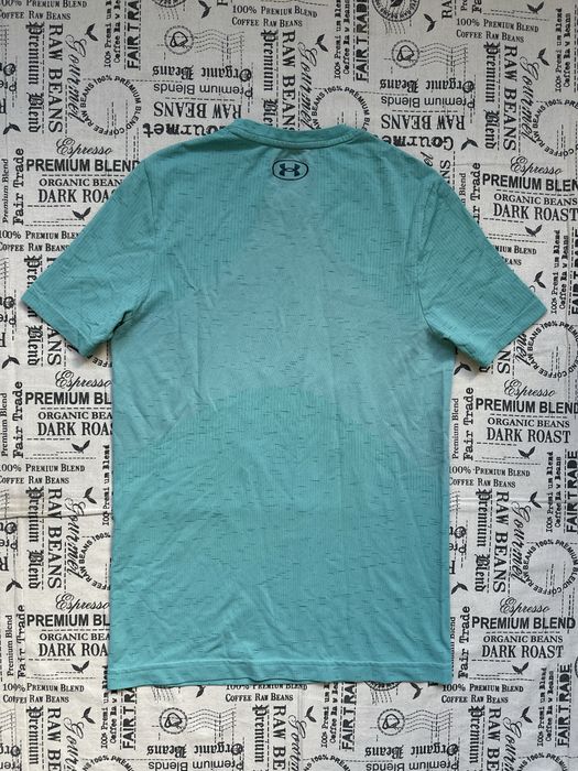 Under Armour original тениска. XS, S