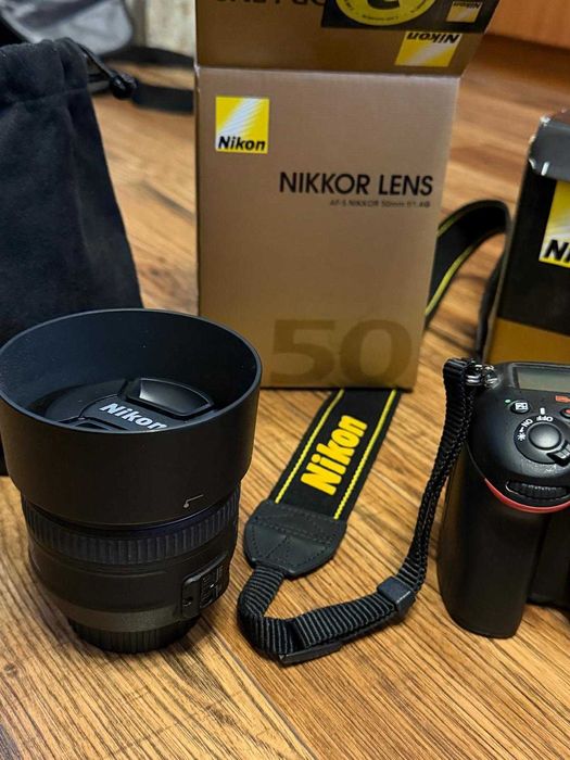 Nikon D7100 + Obiective(18-105 mm si 50 mm) - 7000 Cadre!