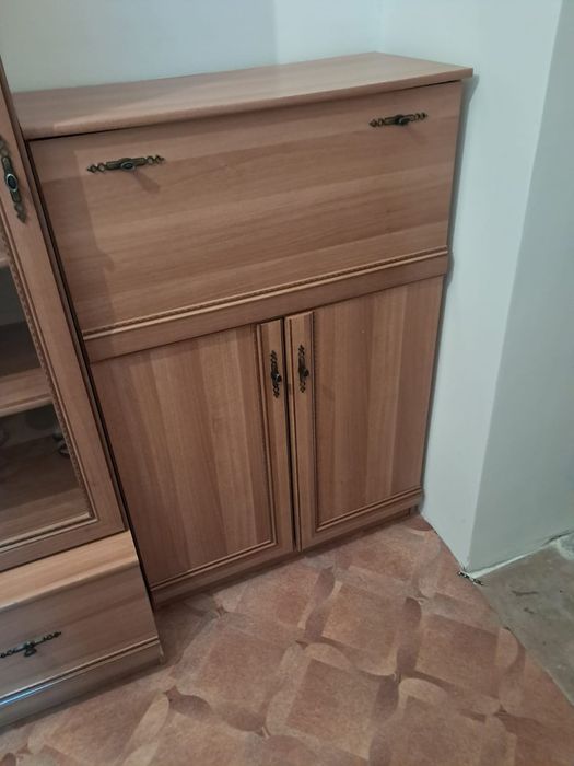 Продам гарнитур.