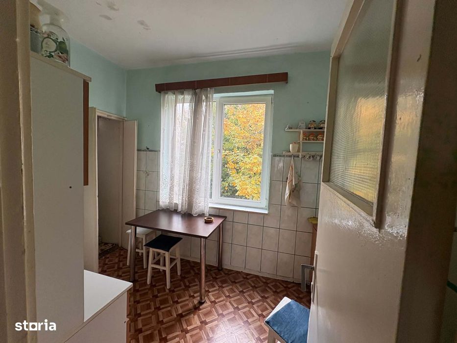 Apartament de 2 camere zona TRACTORUL,str Oltet,