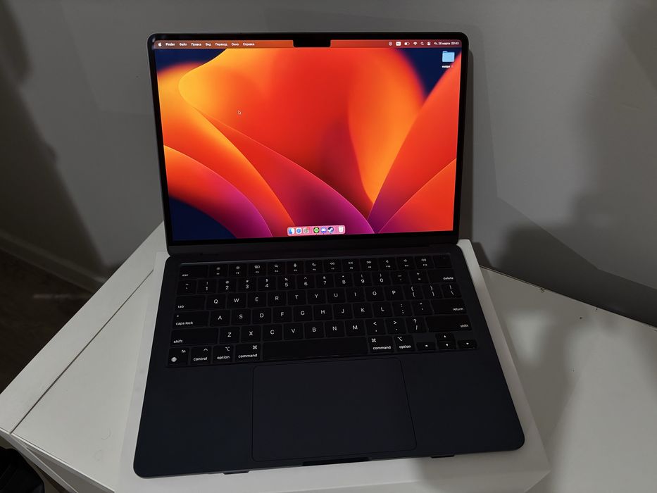 Macbook air m2, 100%