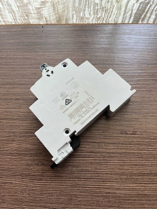 Модульный переключатель ABB 25A (I-0-II)