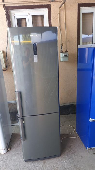 Холодильник SAMSUNG