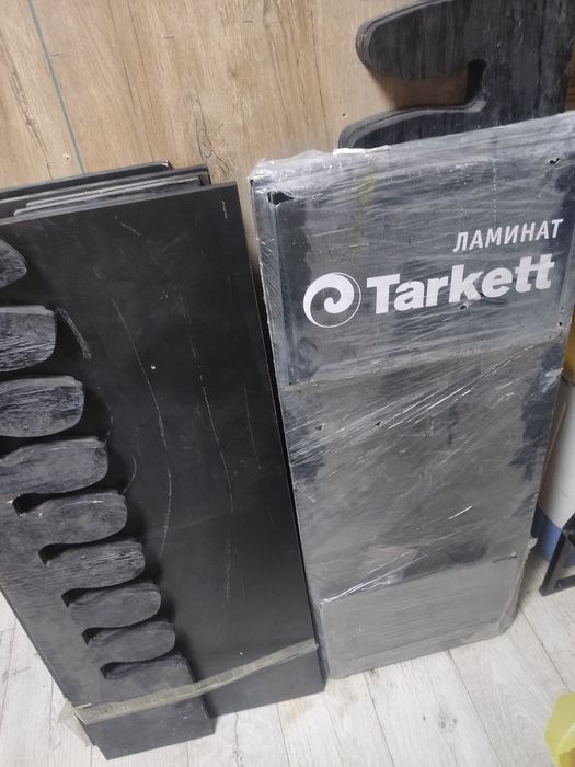 Полки для ламината