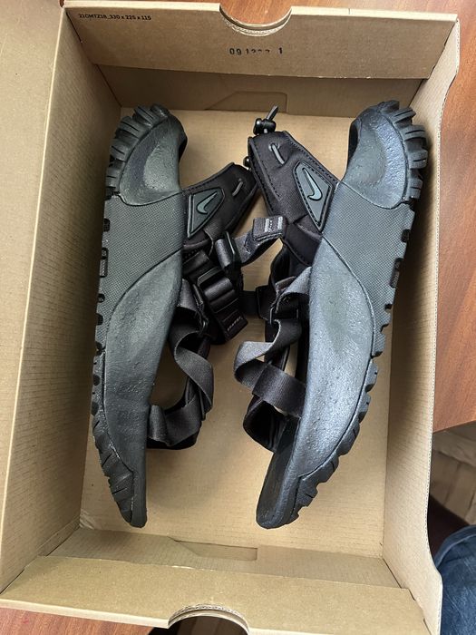 Сандали Nike чисто нови.