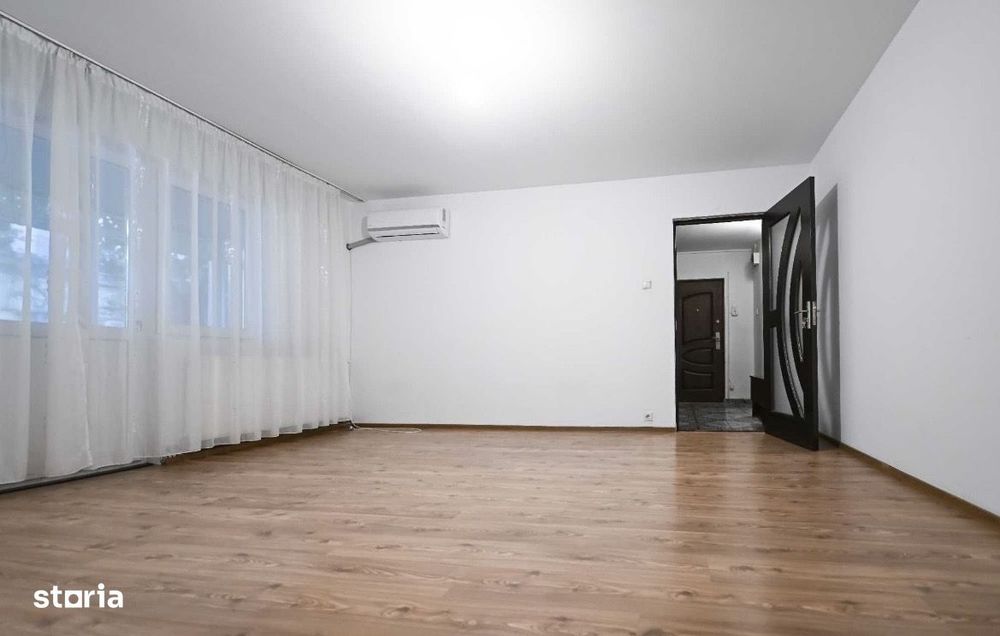 2 camere Rovine Dezrobirii parter cu balcon 54 mp centrală termică — fotografia 1