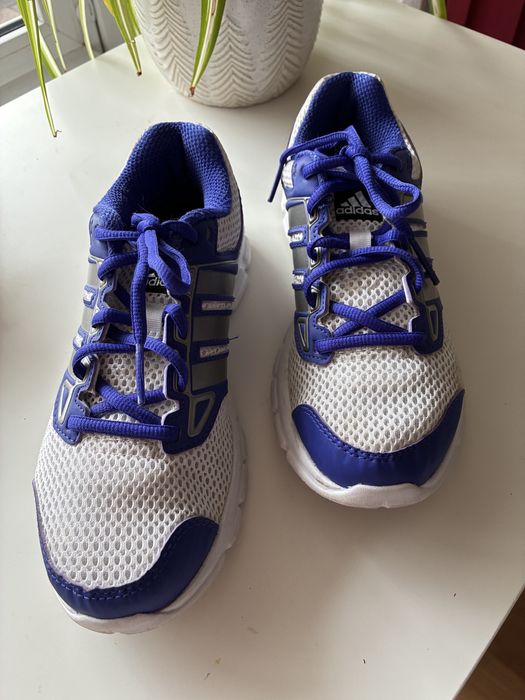 АДИДАС маратонки в размер 37