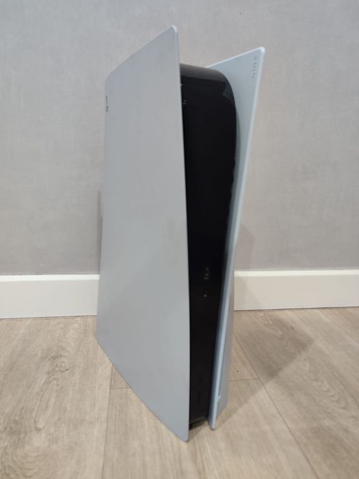 Продам PlayStation 5