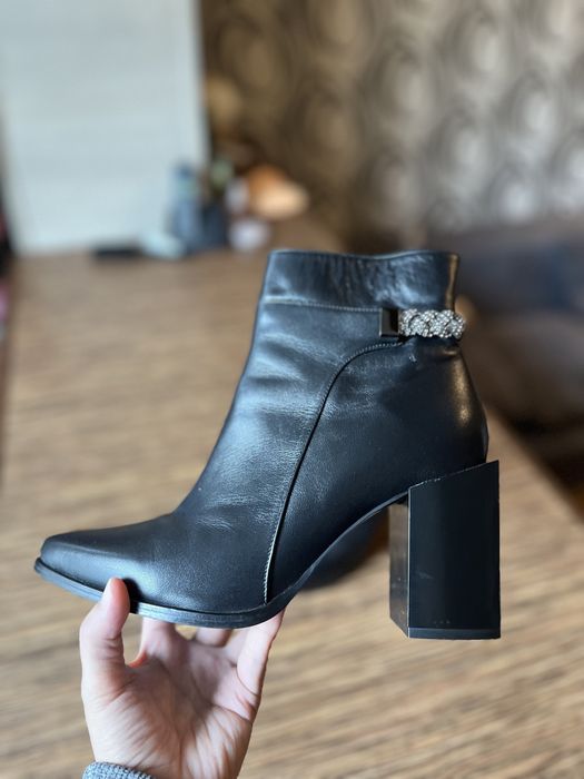 Кожаные ботинки новые