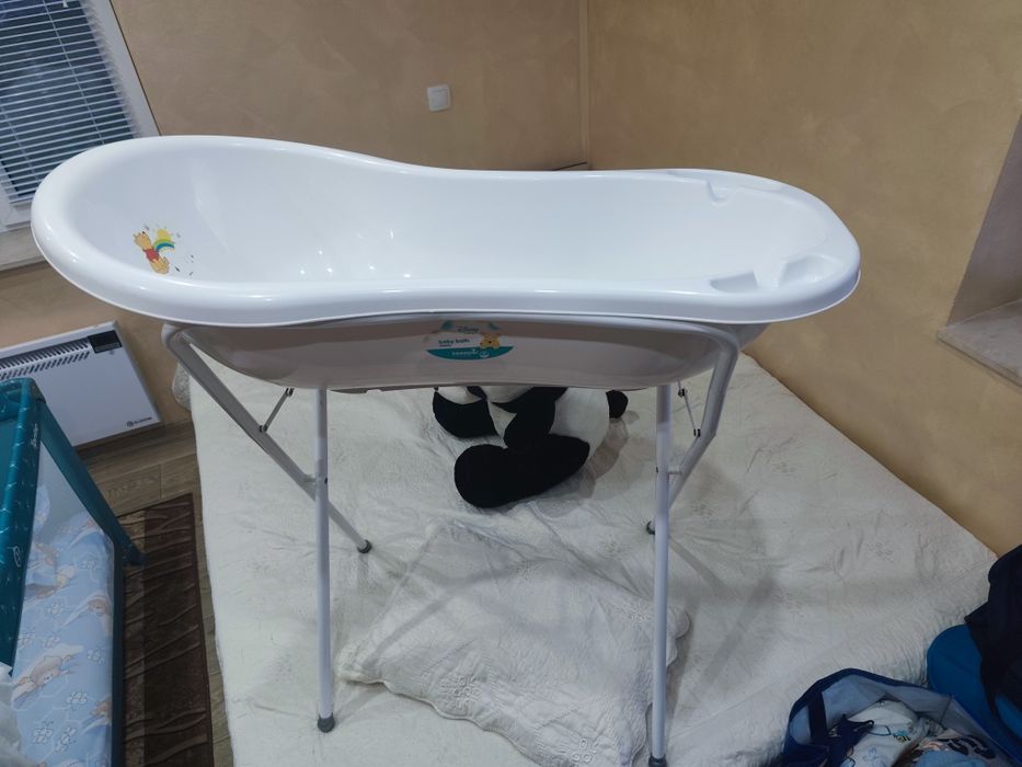 Детско корито със стойка