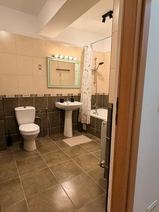 De inchiriat apartament 3 camere Pipera