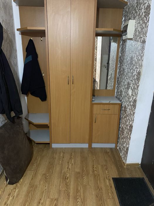 Продам прихожию 17 тысяч