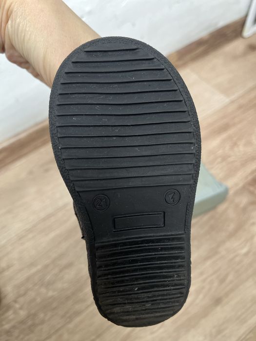 Детская обувь по 2000 тг