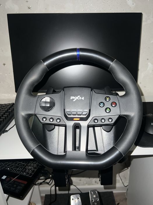 Игровой руль.