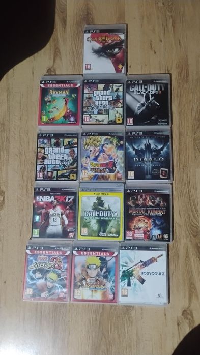 Продавам PlayStation 3 с игрите