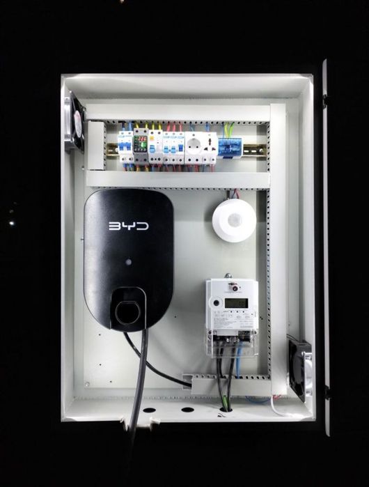 Установка зарядки для электромобиля

Уста