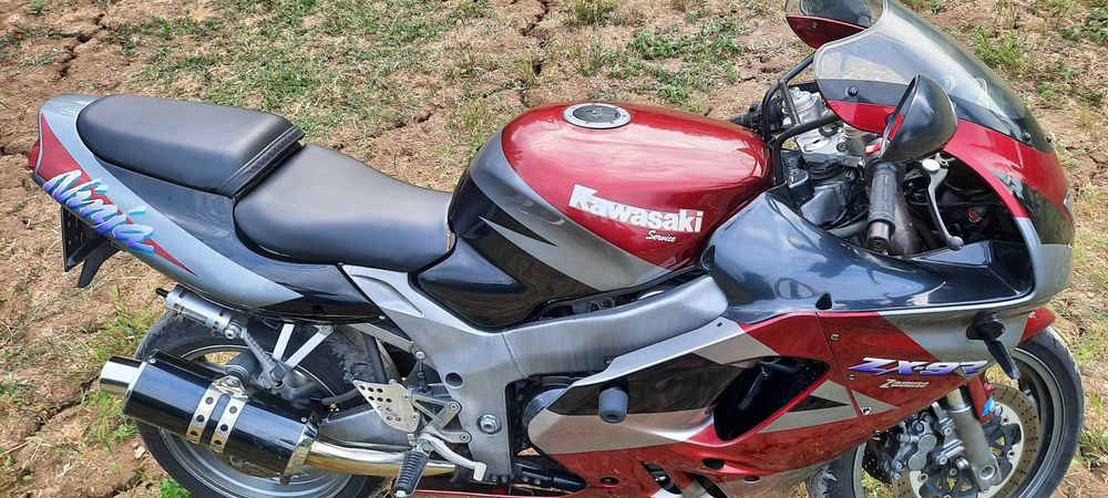 Kawasaki ZX9R ZXR 900