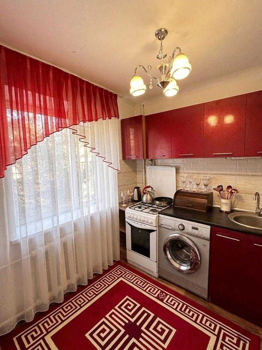 продам 3-х комнатную квартиру
