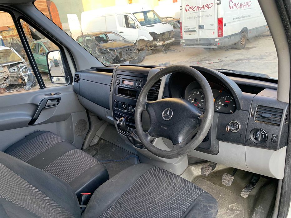 DEZMEMBREZ PIESE Mercedes SPRINTER W 906 313 CDI 3 panouri 2008 EURO 4