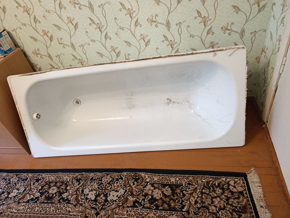 Продам металлическу ванную