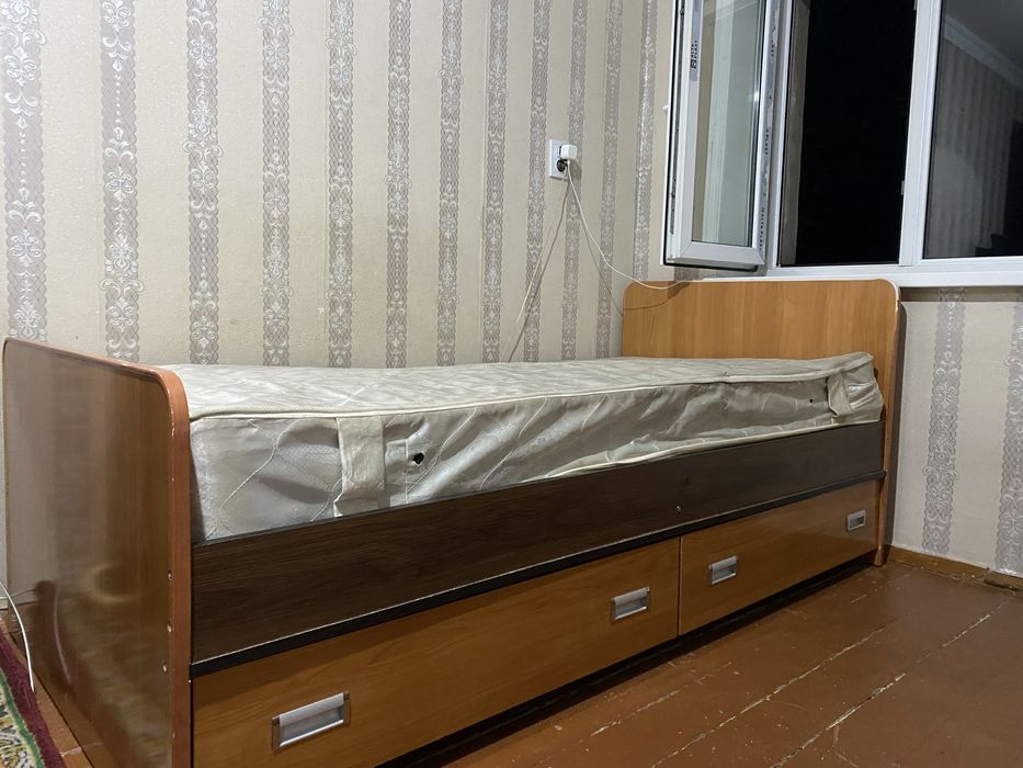 Продаются кровати, одноместные