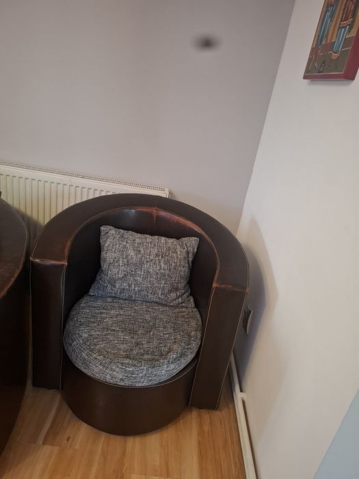 Vand canapea extensibila piele