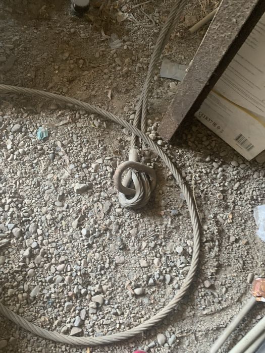 Продам тросс с карабином