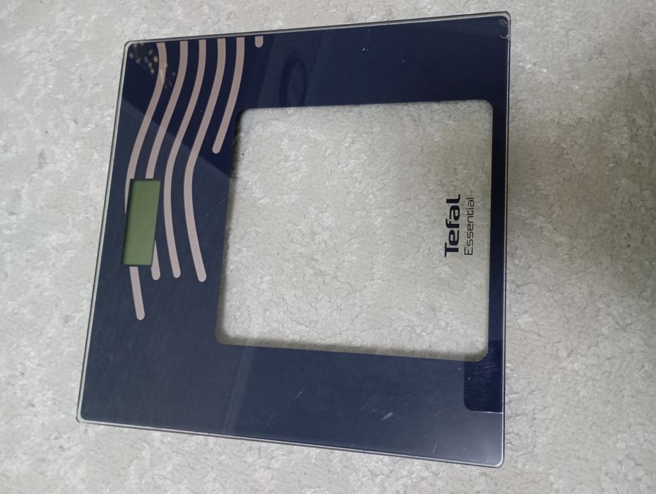 Весы напольные Vitek рабочие в отличном состоянии