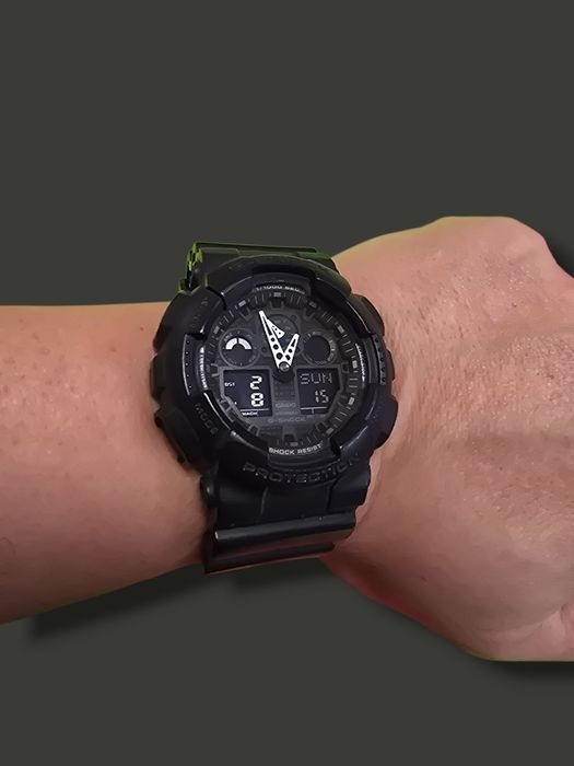 Casio G-Shock GA-100 – оригинален, ударо- и водоустойчив