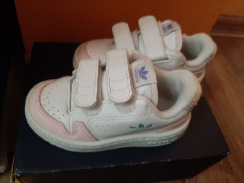 Маратонки Adidas