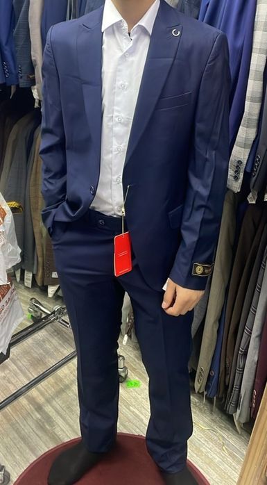 Продам костюм новый. Торг имеется