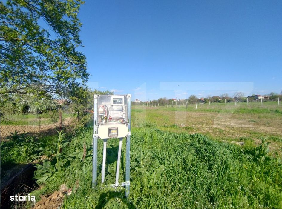 Teren intravilan, 2194 mp, 17 m deschidere, zona Mofleni