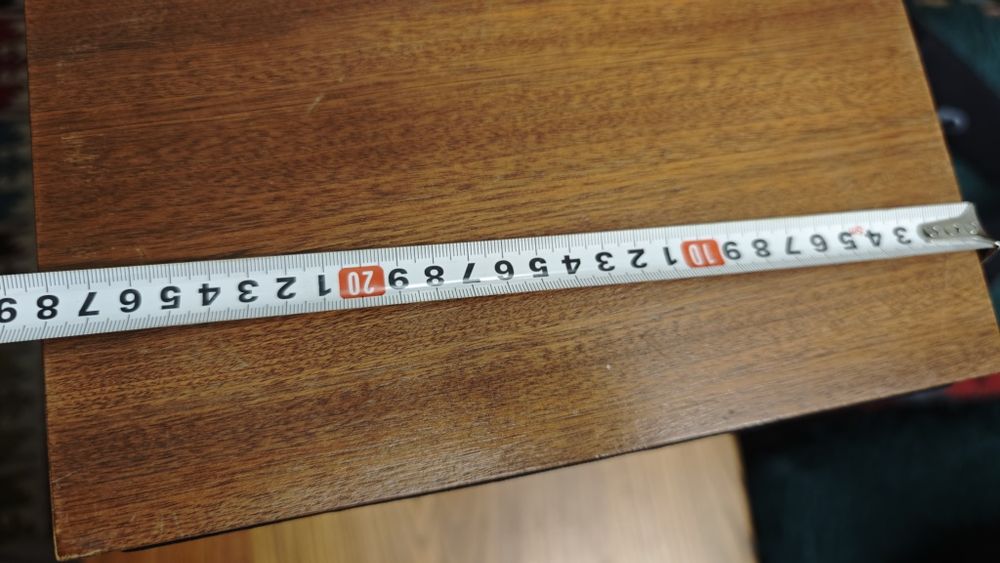 Продавам тонколони дървени комплект 2 броя.