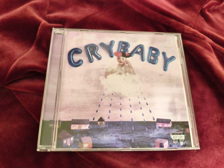 Дискове на Мелани Мартинез