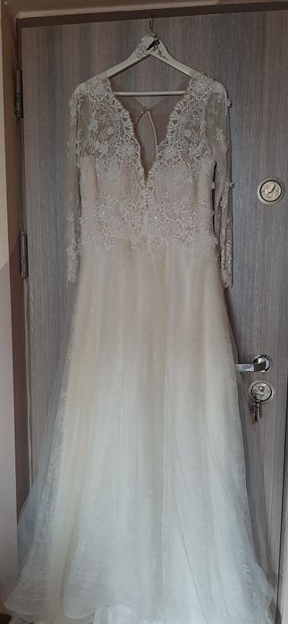 Vând rochie de mireasă