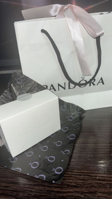 Продам браслет Pandora