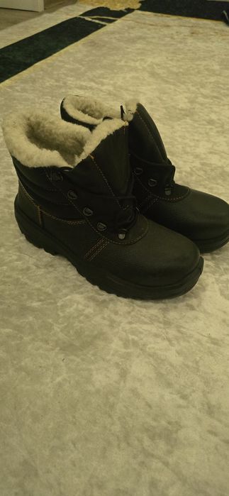 Зимний куртка и Зимний ботик