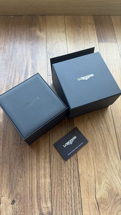 Женские часы Longines