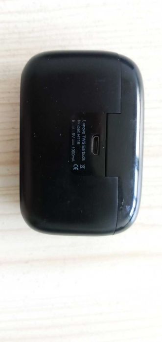 Слушалки, блутот, бутони за управление на самите слушалки