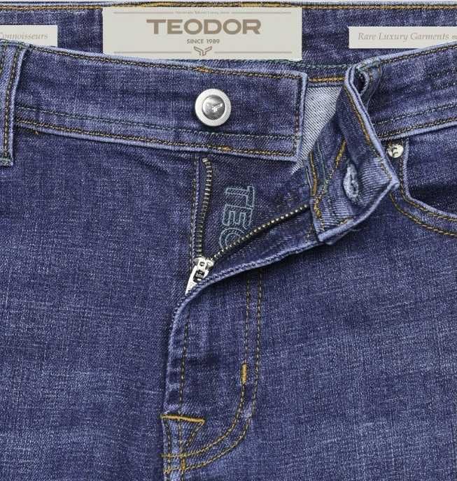 Тъмносини дънки с удобен и свободен силует от "ТЕОДОР" - размер 38