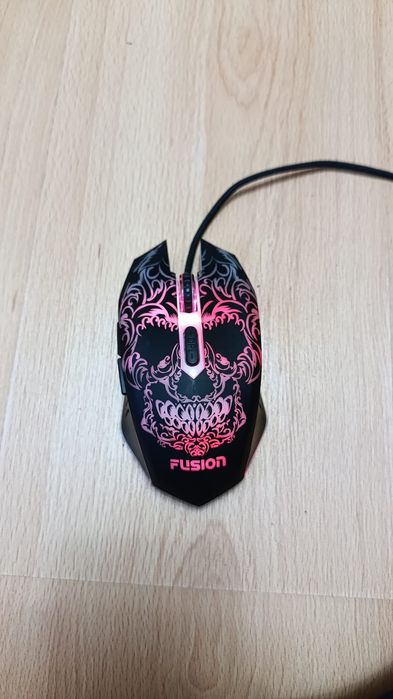 Продам Микрофон Trust