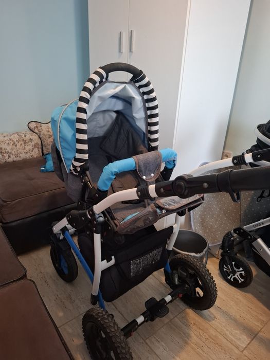 Бебешка количка.