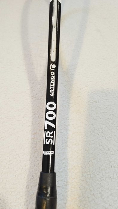 Отлична ракета за скуош