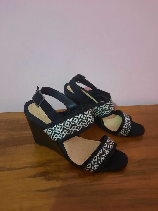 Sandale Clarks nou