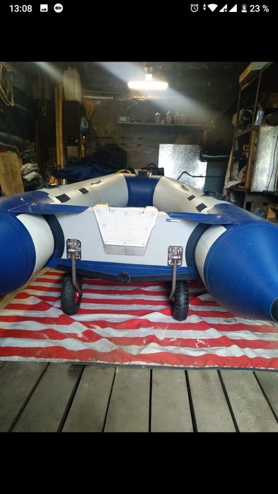 Продам лодку Ямаран 280