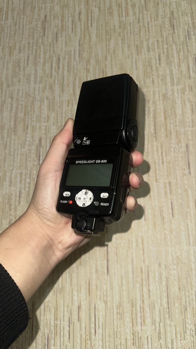 Продается вспышка для Nikon