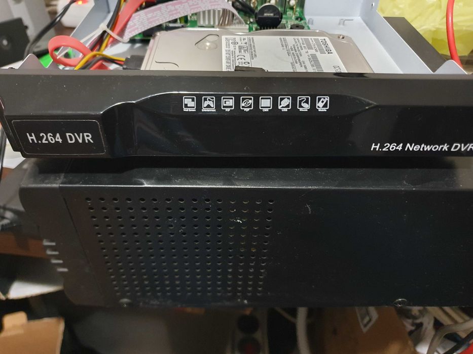 Продавам 16  канален DVR Hikvision с HD 1.0tb, NVR Panetron и 6 камери